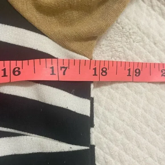 Lands End Striped three-quarter sleeve, navy tan cream colors size 6-8 - Picture 8 of 9